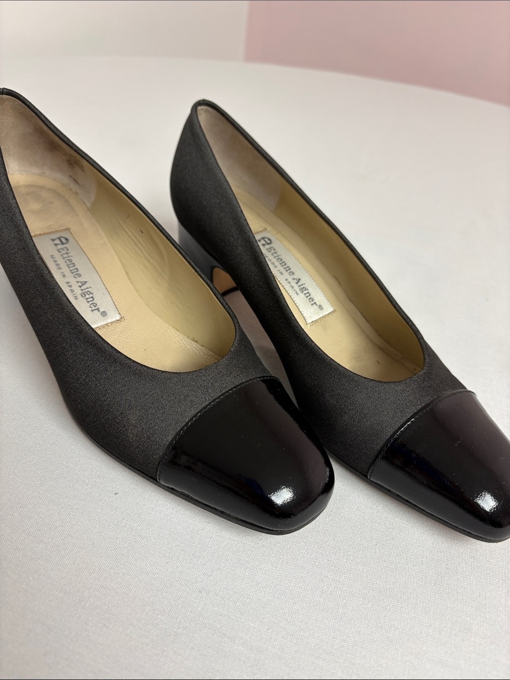 Etienne Aigner Black Pumps 7M Patent Cap Toe Made in Spain Vintage
